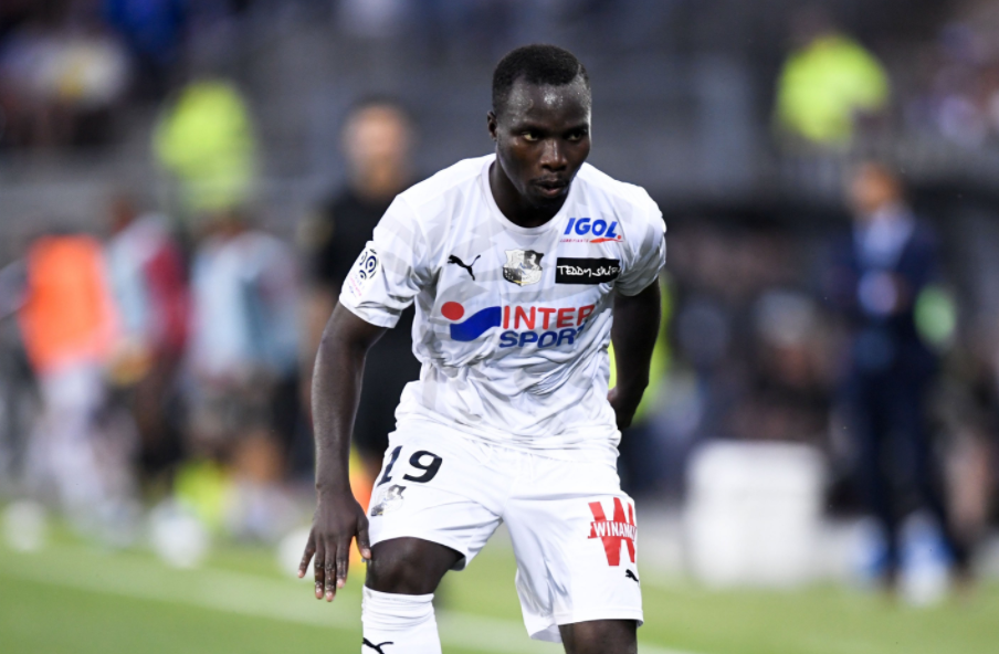 雷火电竞网址-包含亚眠主场逼平昂热，暂时保持中游位置的词条