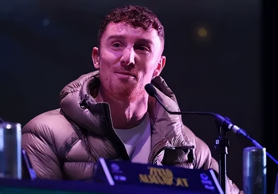 拳击男子轻重量级:英国选手夺冠 拳击男子轻重量级:英国选手夺冠