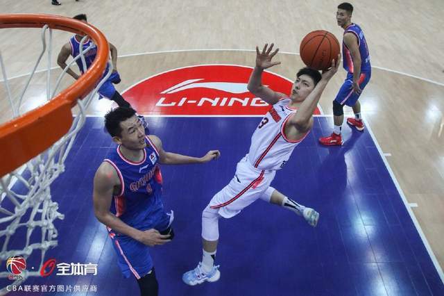 包含吉林男篮战胜对手,继续领跑积分榜的词条 包含吉林男篮战胜对手,继续领跑积分榜的词条