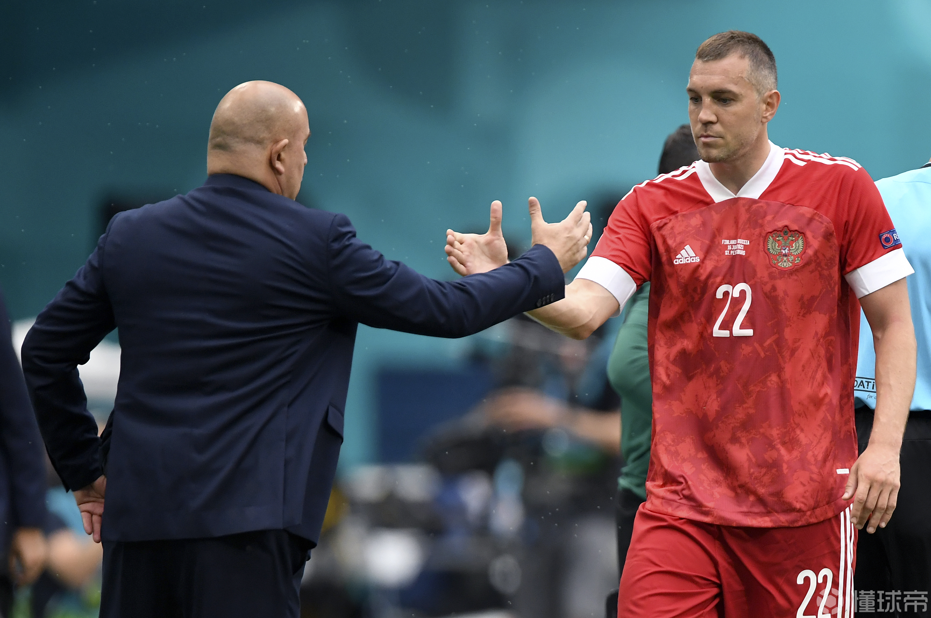 俄罗斯队赢得一场关键胜利，成功进军欧洲杯四分之一决赛的简单介绍