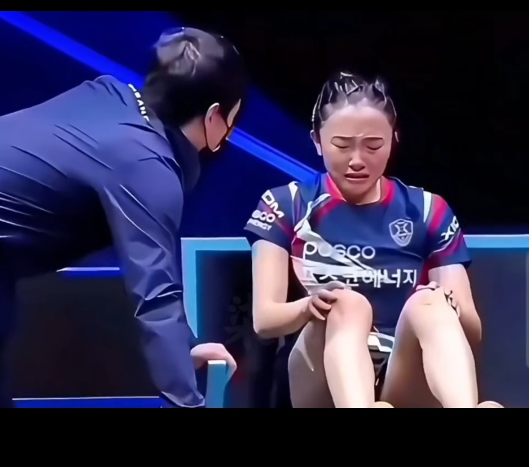 包含体育赛场上高潮迭起，令人目不暇接！的词条