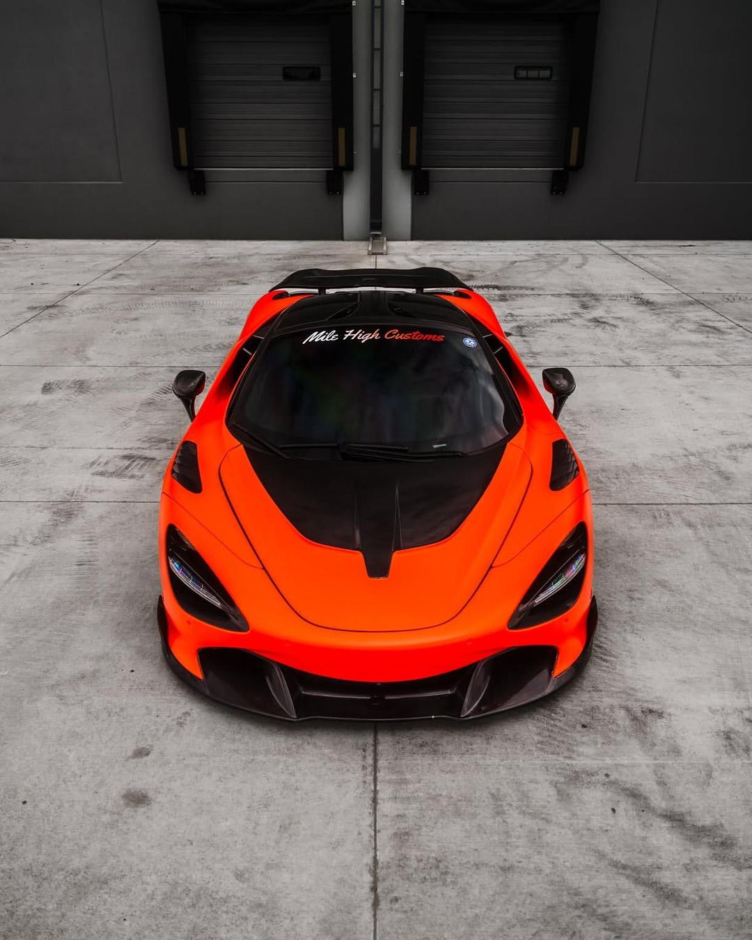 雷火电竞入驻-迈凯伦碾压法拉利，佩雷兹状态火热