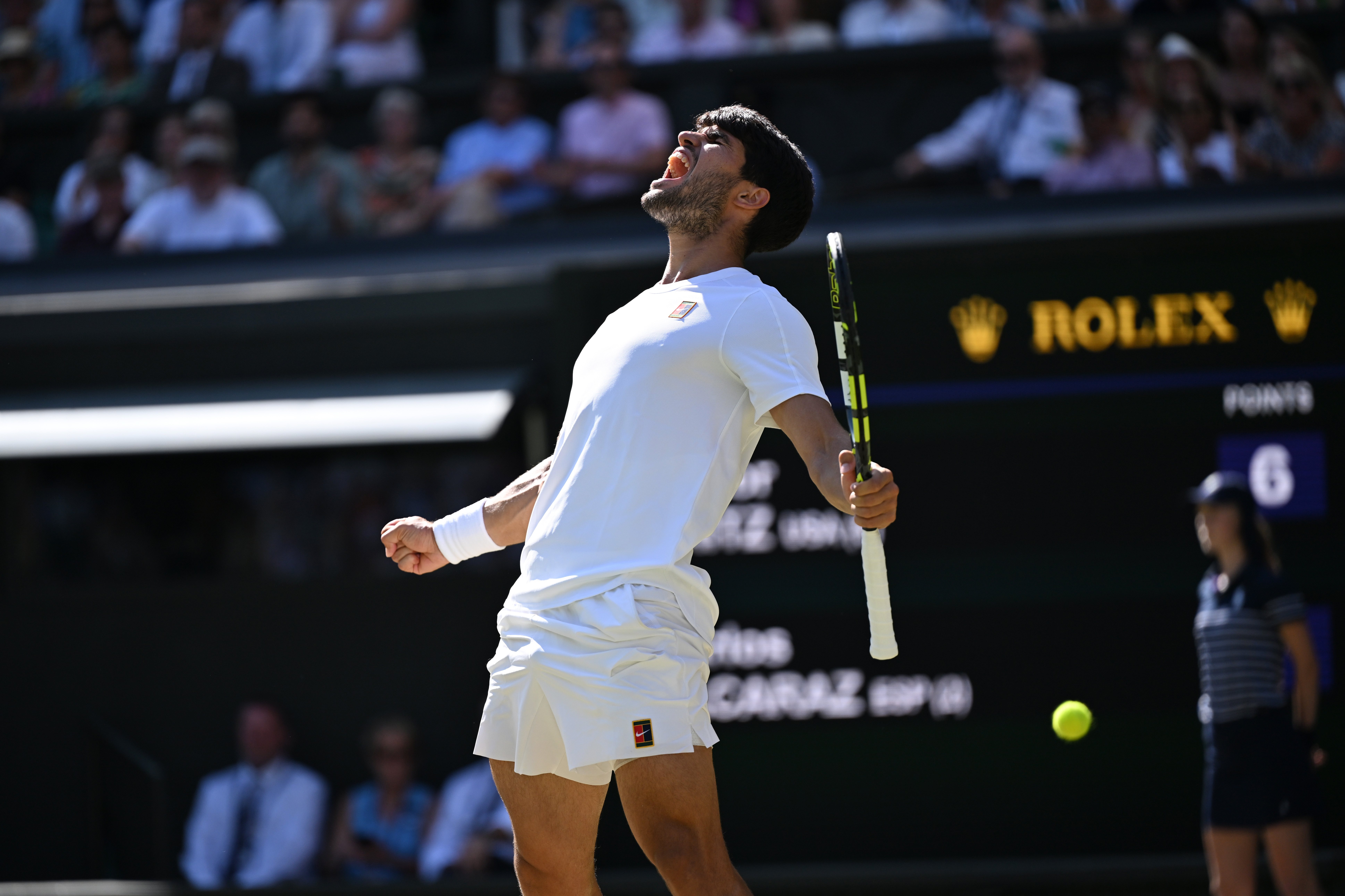 法网逆转拉沃尔杯，阿尔卡拉斯状态火热