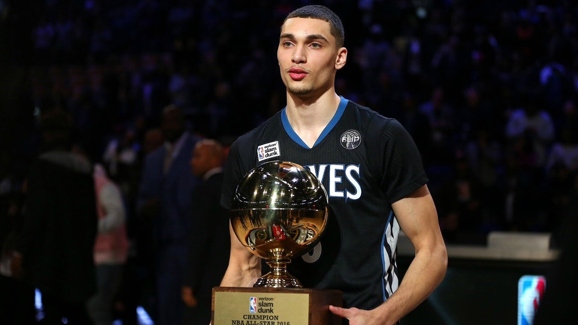 夜之交响曲,切特如何以方向盘指挥全队节奏