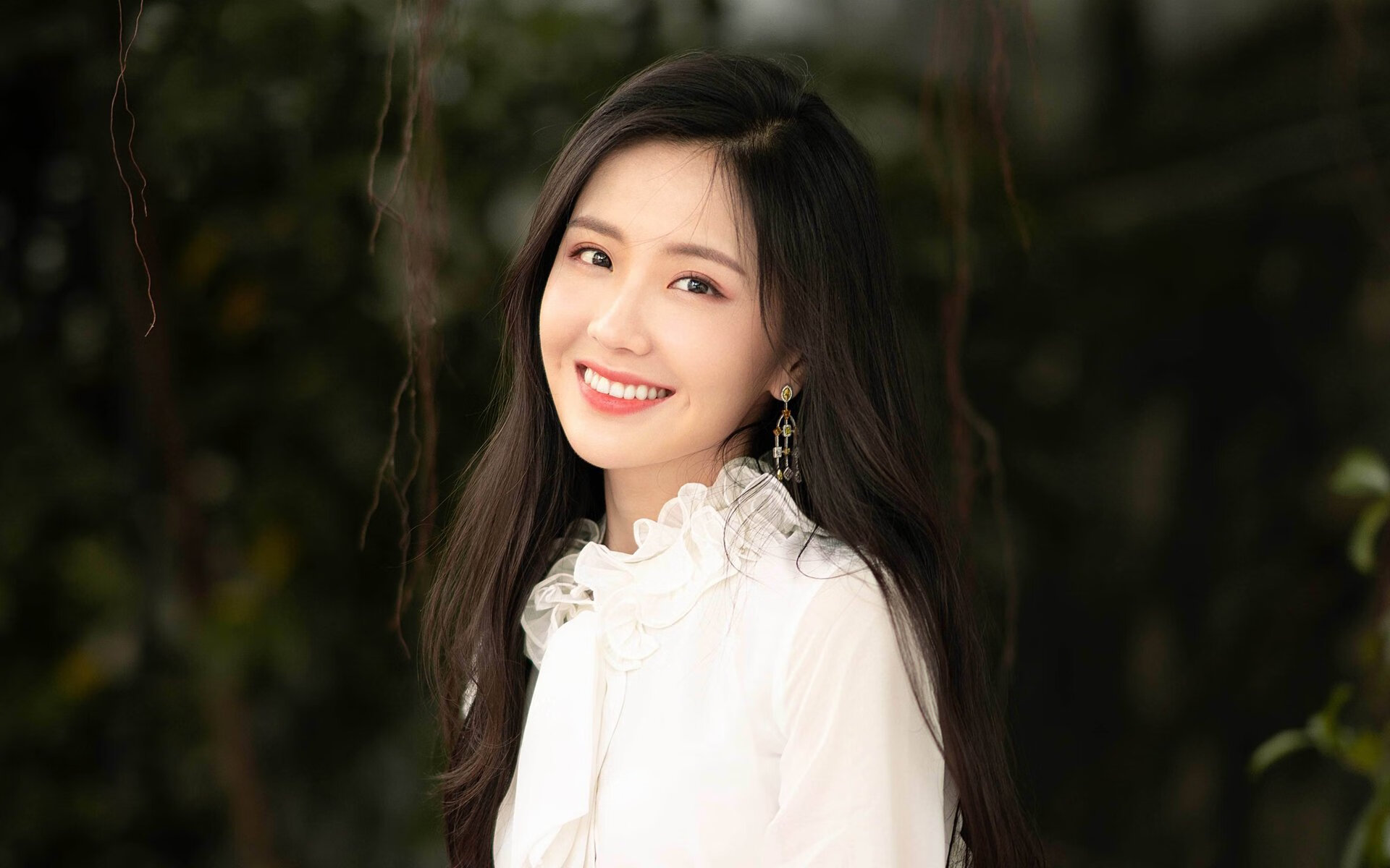 终场绝杀！荷兰险象环生，阿尔瓦雷斯化身关键先生力挽狂澜