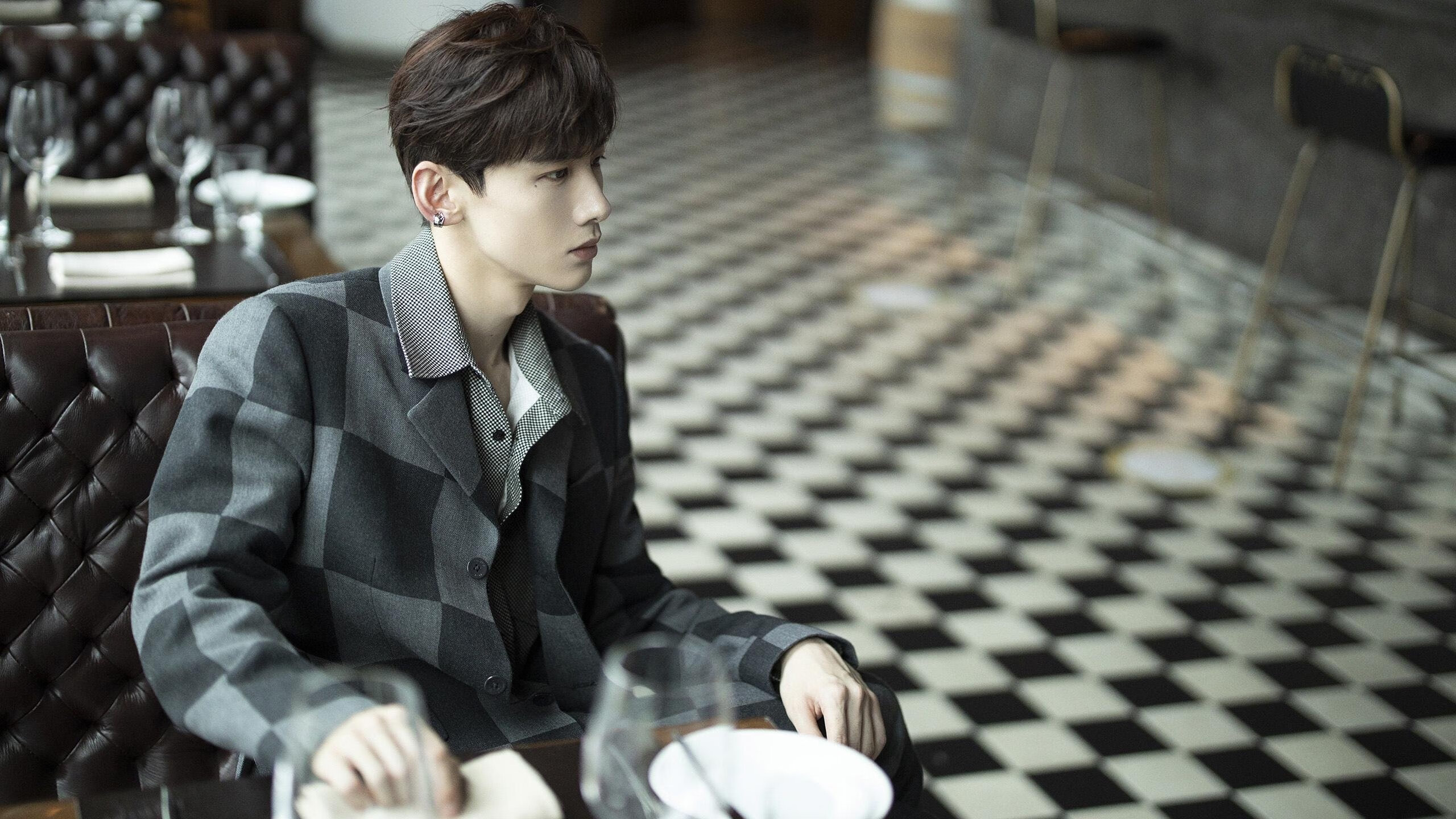 雷火电竞充值-逆转潮汐，福克斯冷血猎杀，鹈鹕逆袭湖人启示录